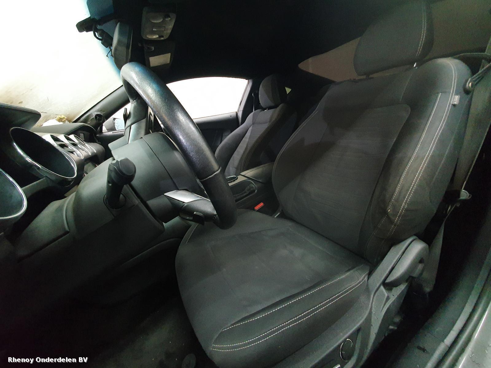 Bekijk Auto-onderdeel INTERIEUR COMPLEET FORD MUSTANG 2016