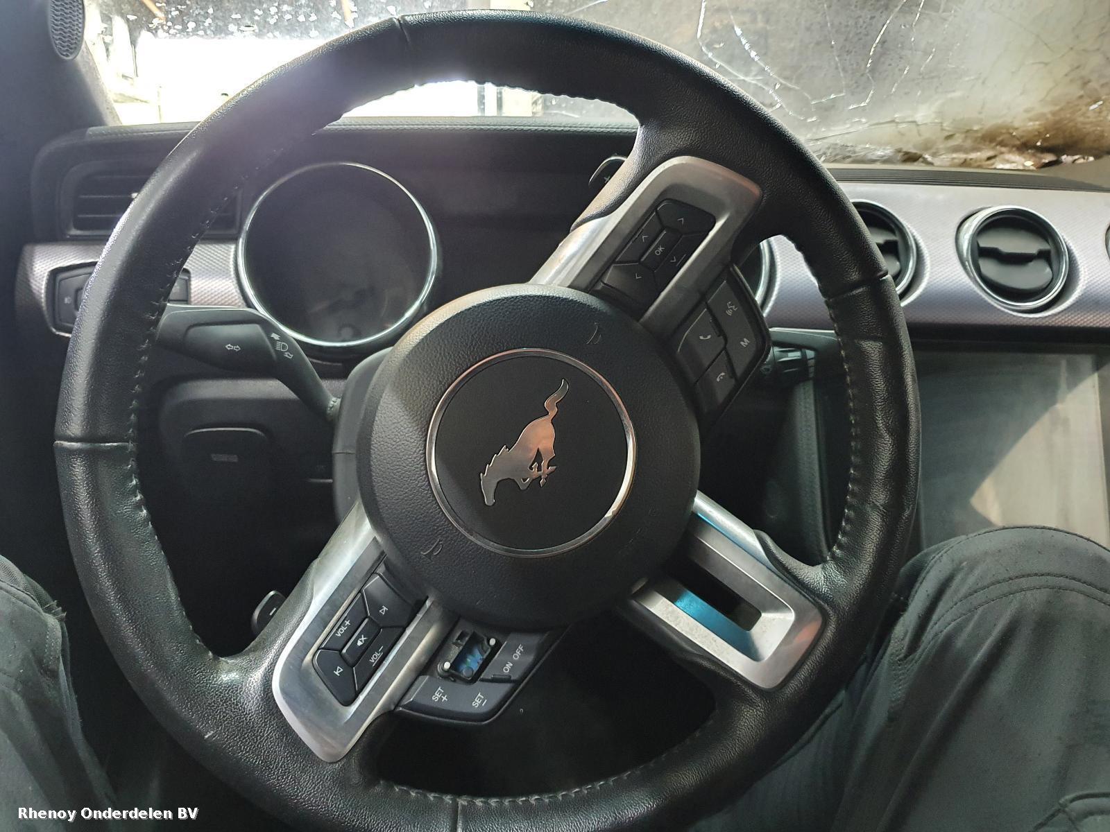 Bekijk Auto-onderdeel STUURWIEL FORD MUSTANG 2016