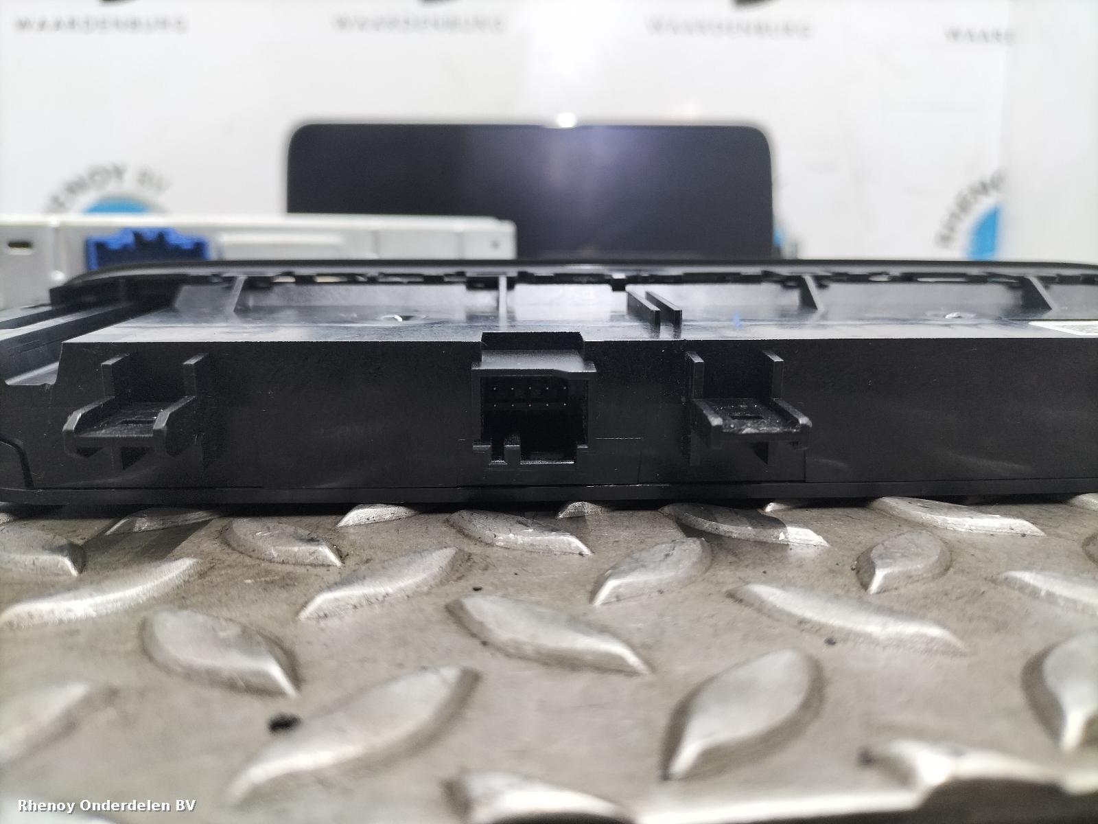 View Auto part NAVIGATIE JEEP AVENGER 2025