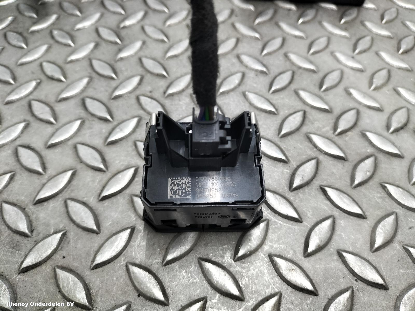 View Auto part NAVIGATIE JEEP AVENGER 2025