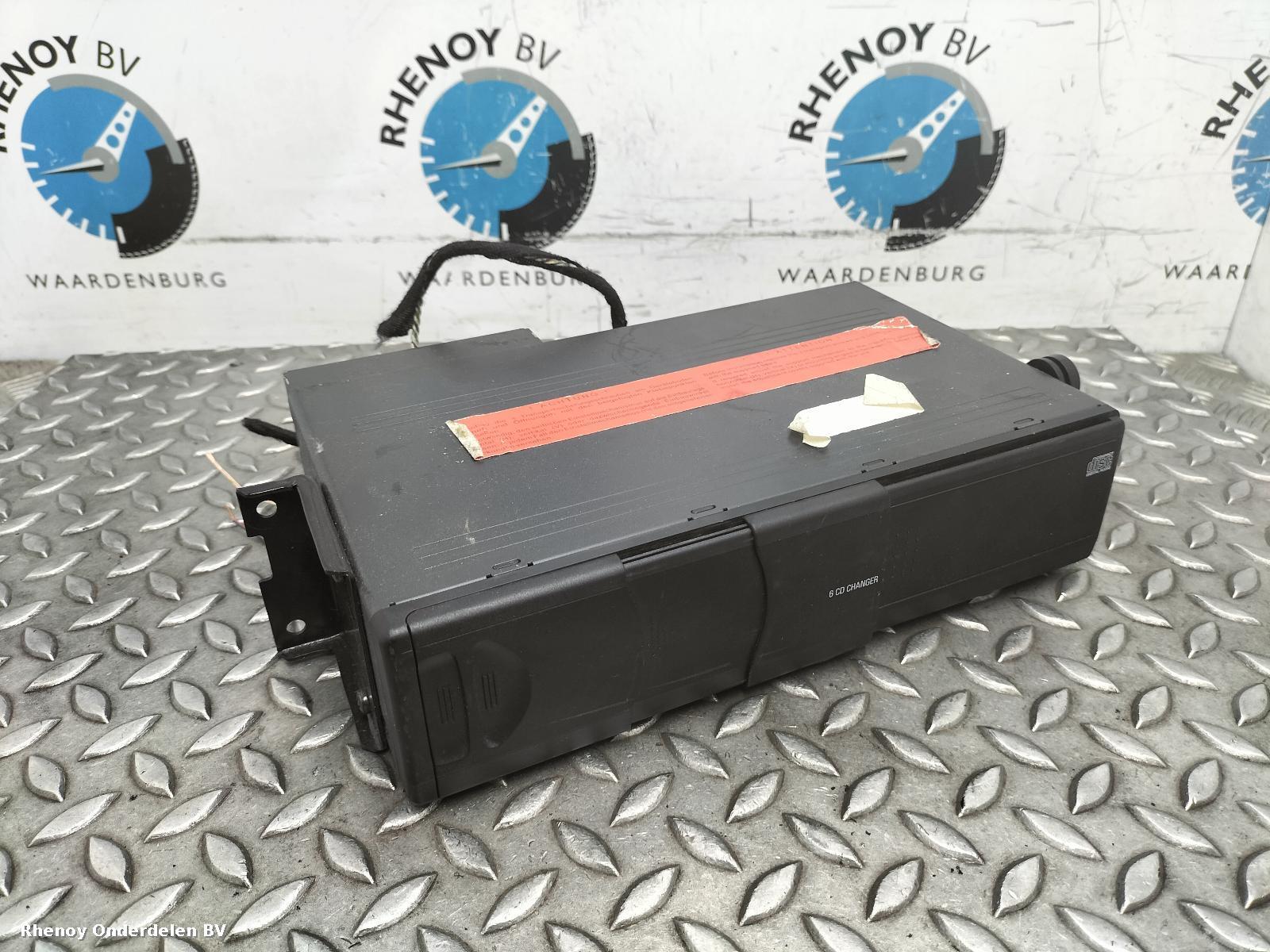 Bekijk Auto-onderdeel RADIO BMW Z4 2004