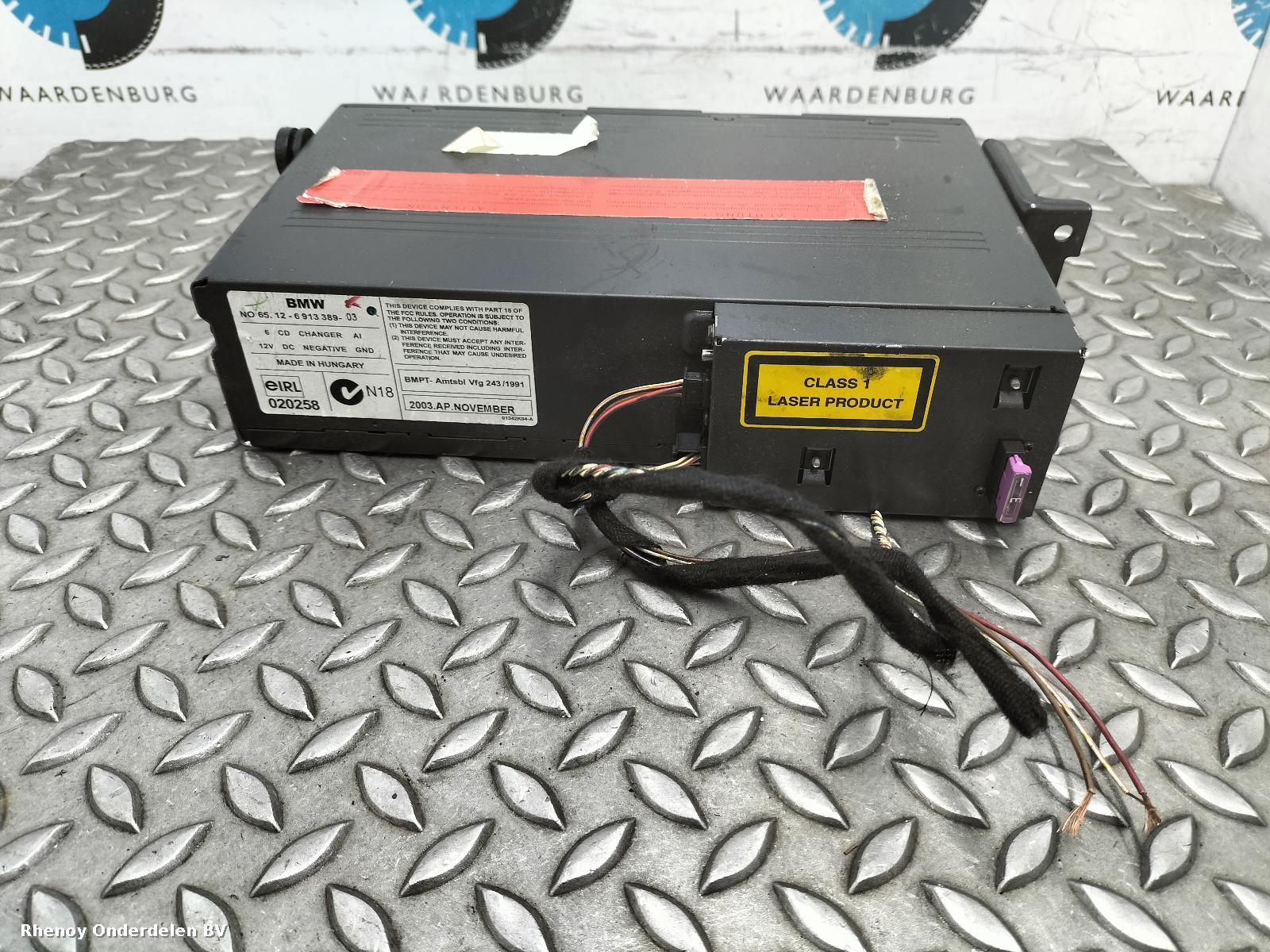 View Auto part RADIO BMW Z4 2004