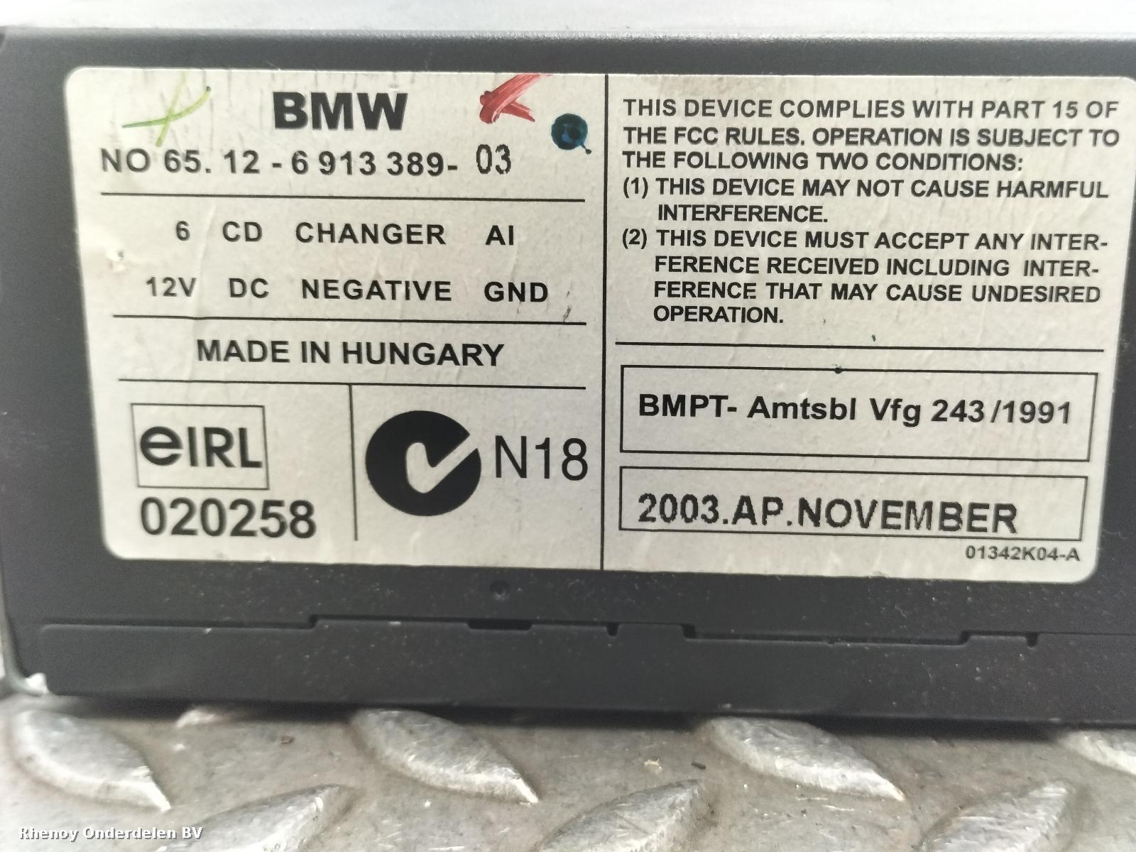 View Auto part RADIO BMW Z4 2004