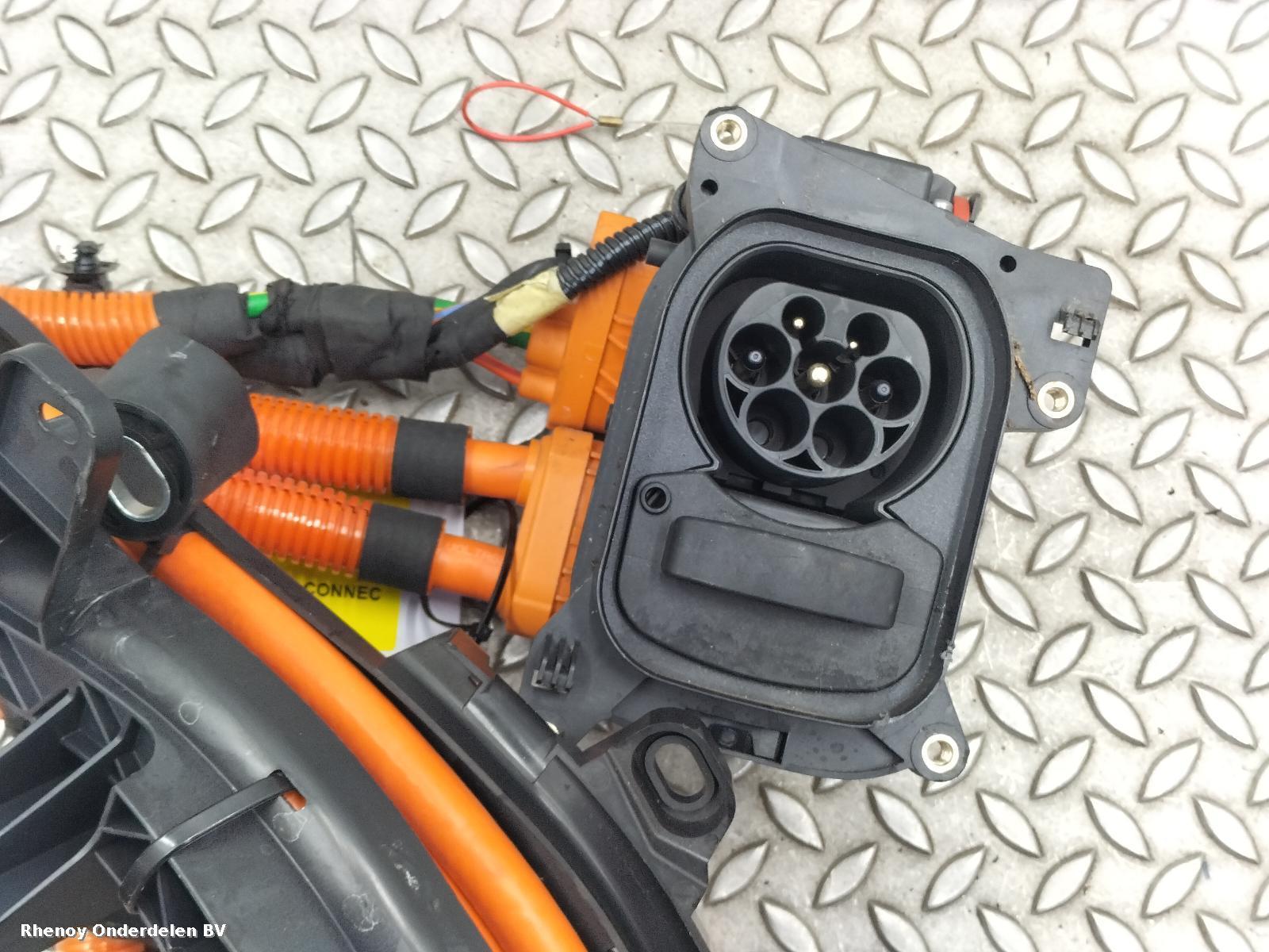 View Auto part EV_HIGH_VOLTAGE_BOX_CONNECTOR CITROEN DISPATCH 2024