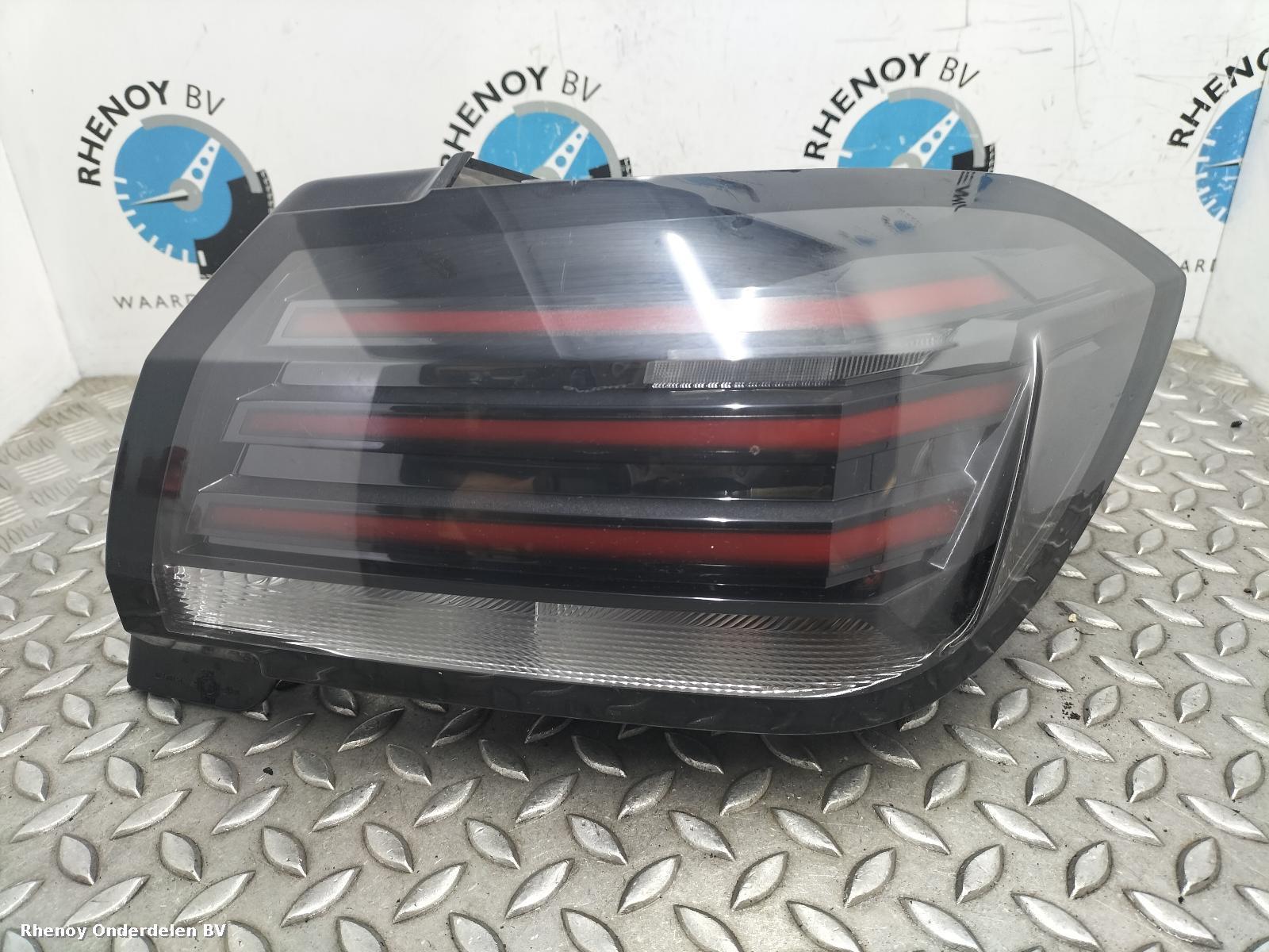Bekijk Auto-onderdeel ACHTERLICHT R PEUGEOT 208 2025