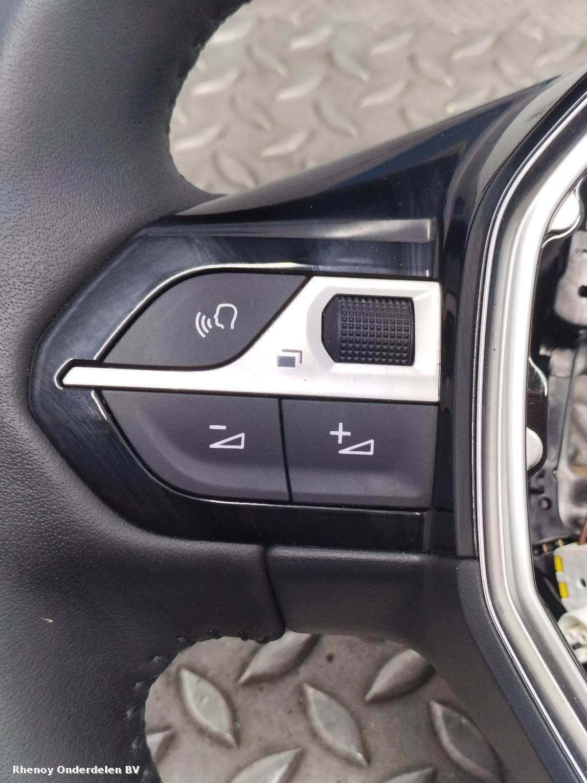 View Auto part STUURWIEL PEUGEOT 208 2025