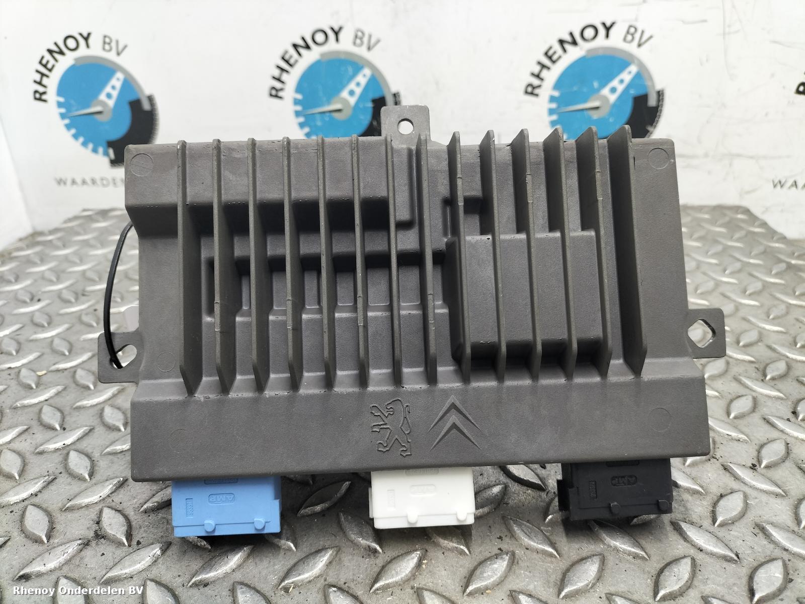 Bekijk Auto-onderdeel VERSTERKER UNIT AUDIO PEUGEOT 3008 2021