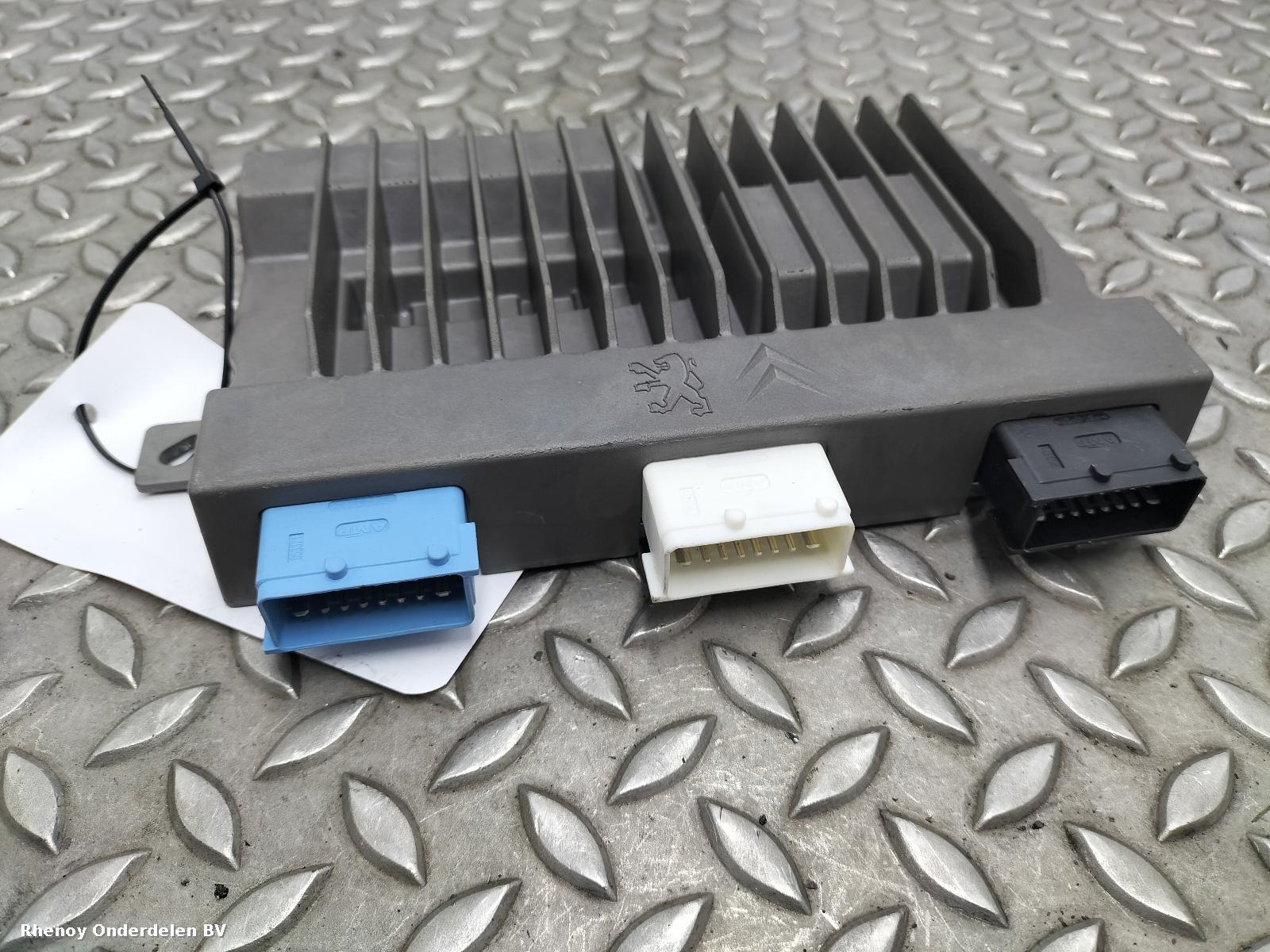 View Auto part VERSTERKER UNIT AUDIO PEUGEOT 3008 2021