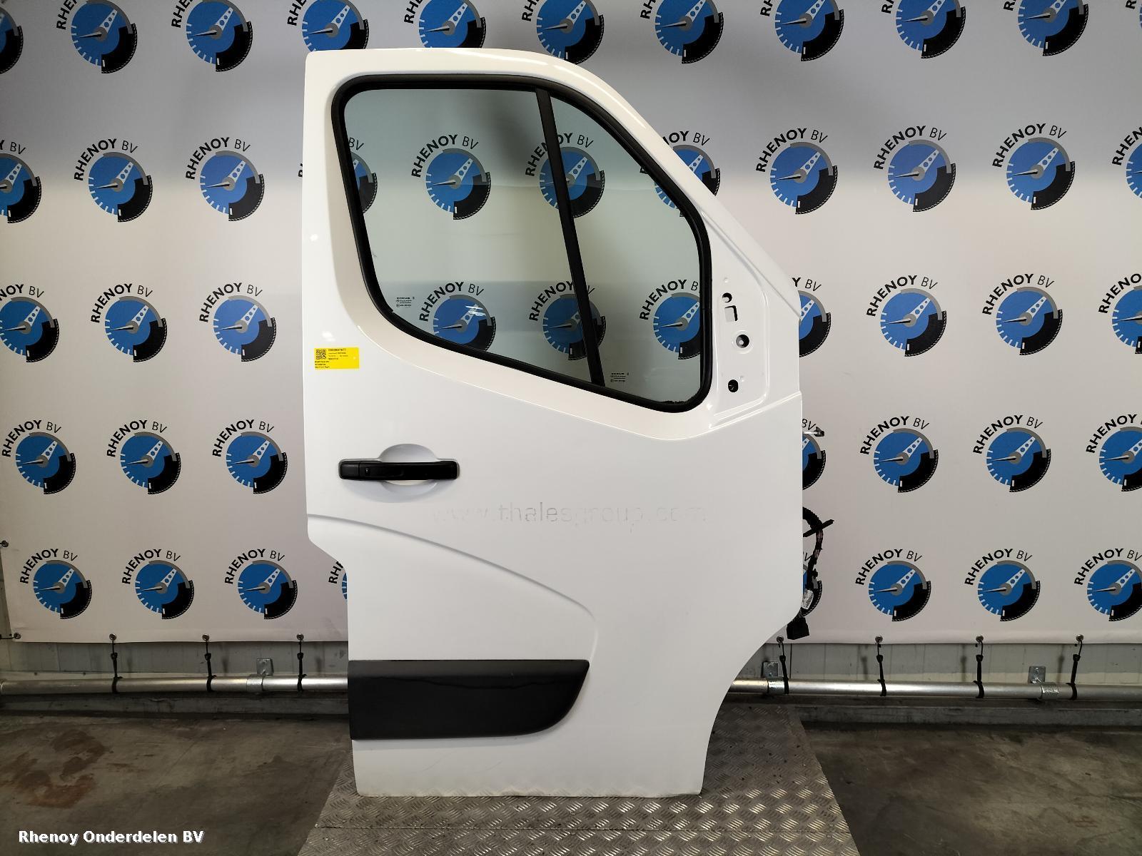 View Auto part R Front Door RENAULT MASTER 2019