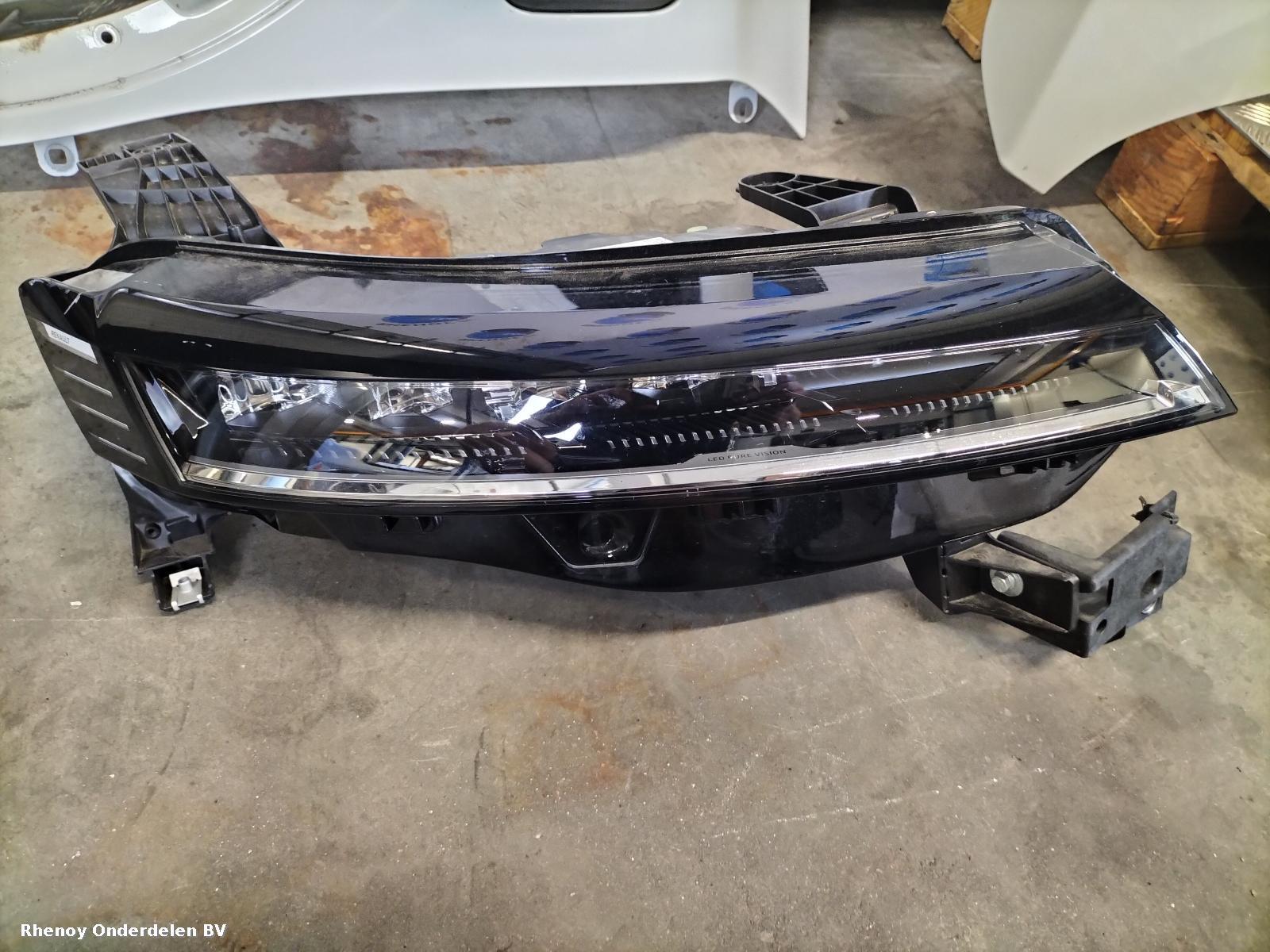 View Auto part VOORKOP COMPLEET RENAULT MEGANE E-TECH 2024