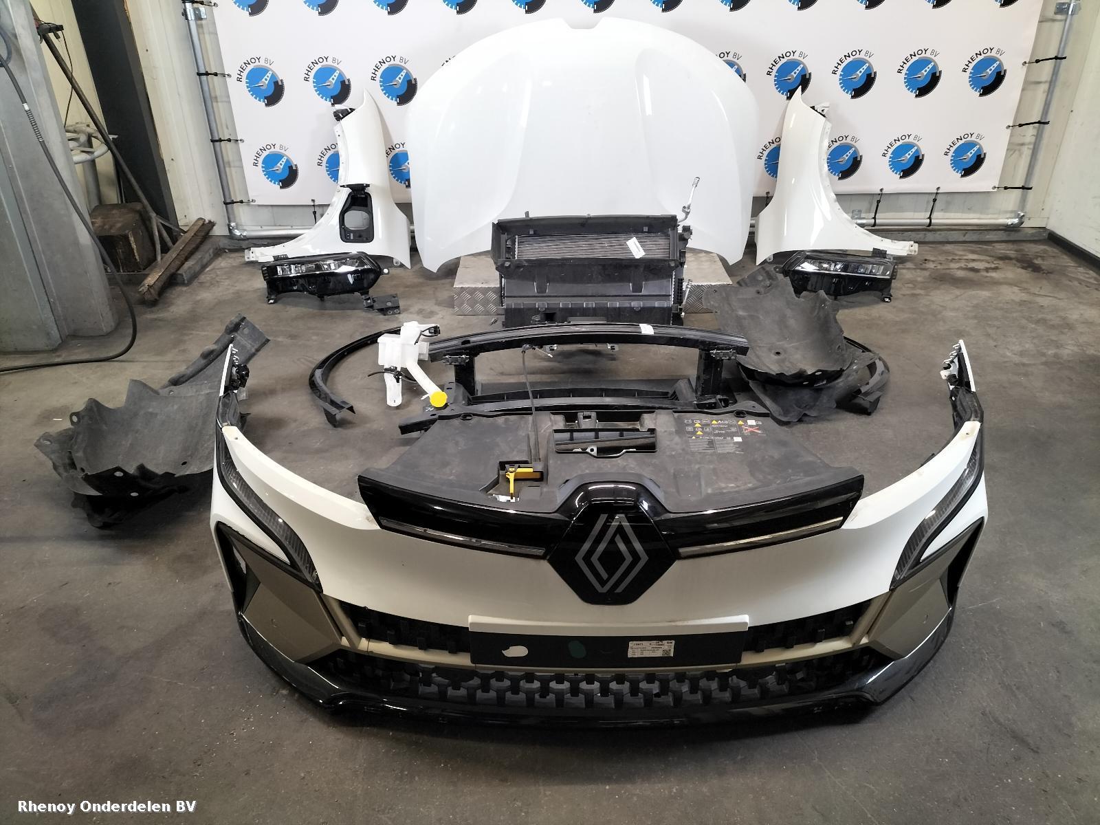 Bekijk Auto-onderdeel VOORKOP COMPLEET RENAULT MEGANE E-TECH 2024