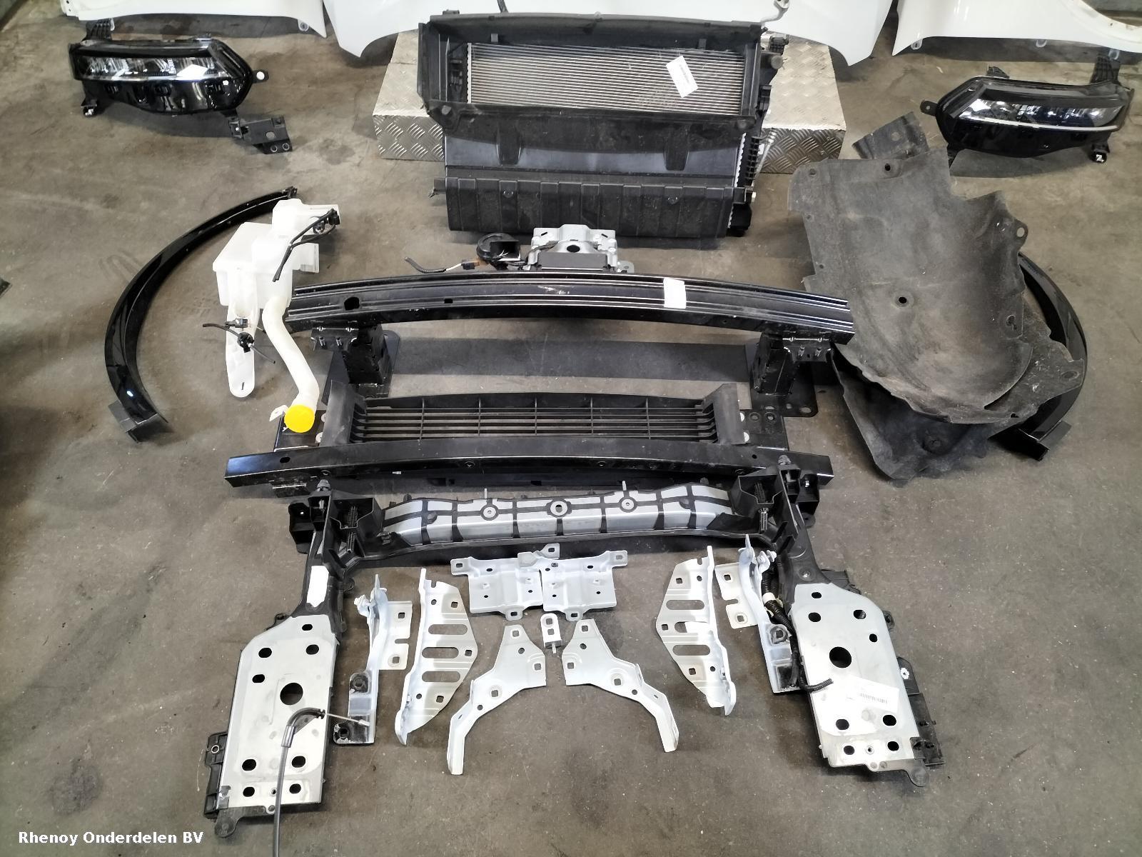 View Auto part VOORKOP COMPLEET RENAULT MEGANE E-TECH 2024