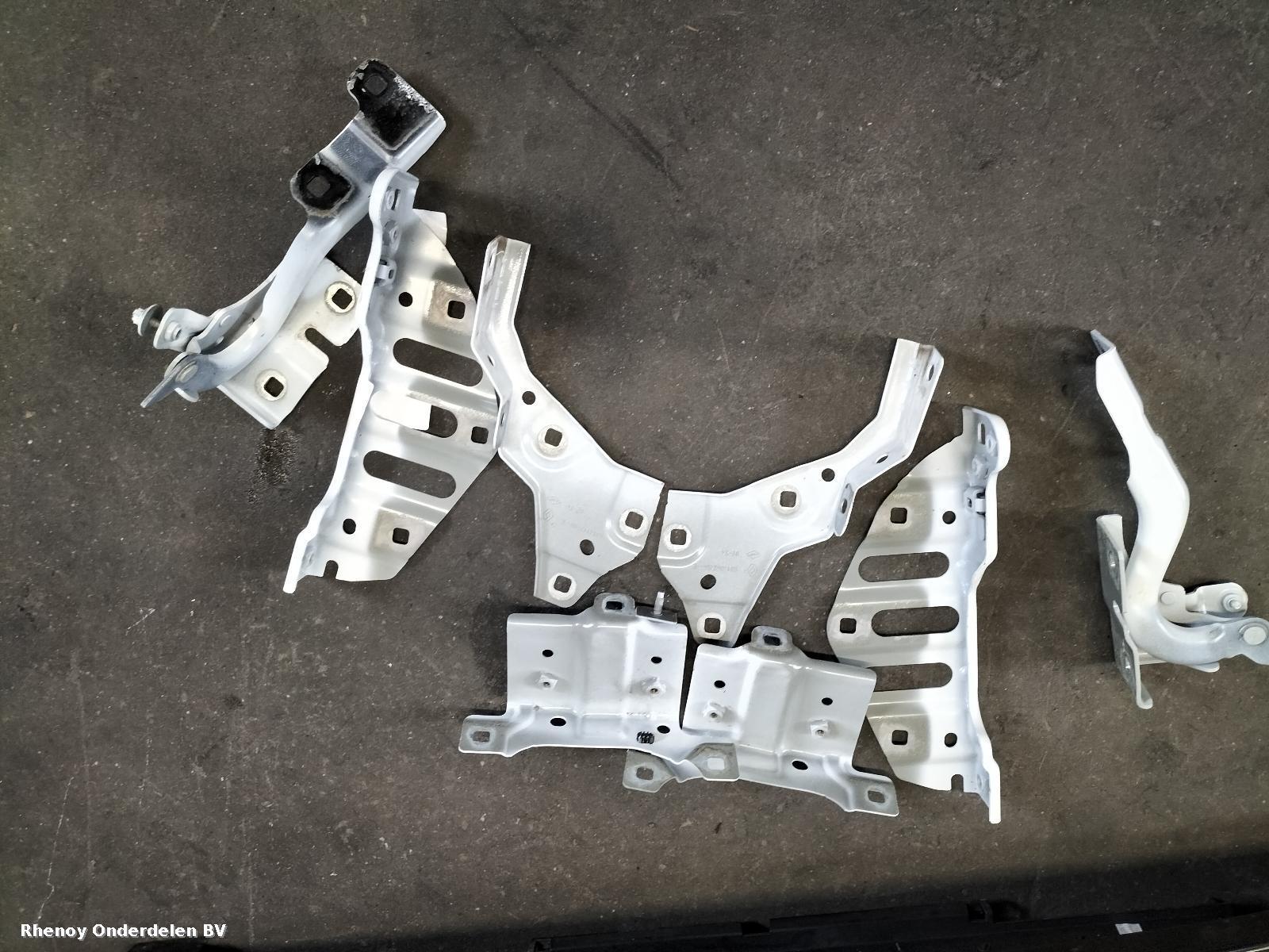 View Auto part VOORKOP COMPLEET RENAULT MEGANE E-TECH 2024