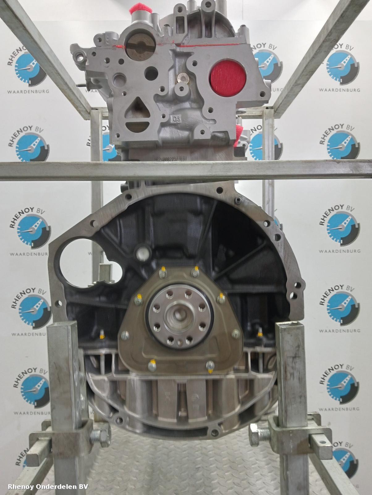 2015 RENAULT MASTER Engine View Auto part Engine RENAULT MASTER 2015