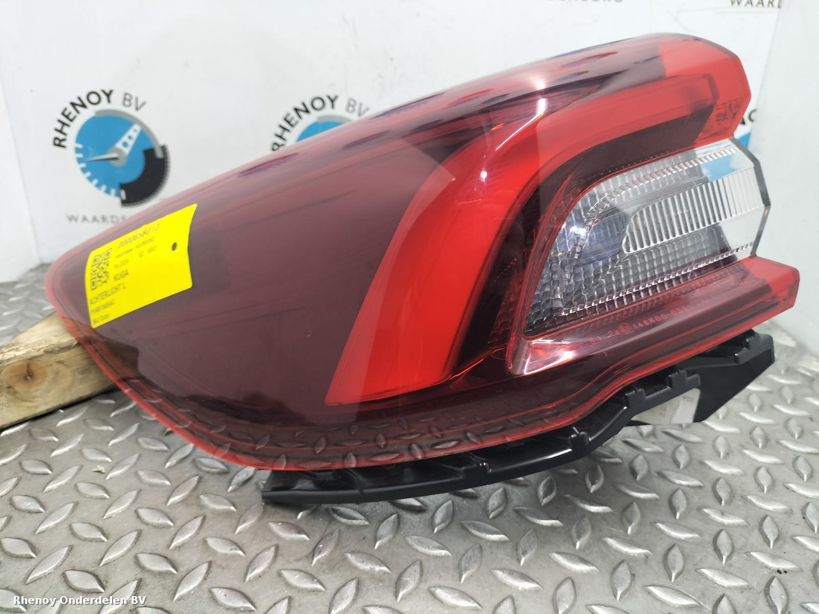 Bekijk Auto-onderdeel ACHTERLICHT L FORD KUGA 2024