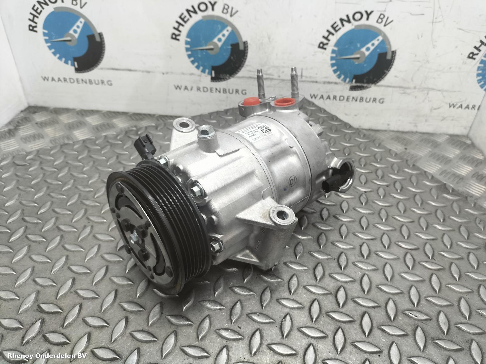 Bekijk Auto-onderdeel AIRCO COMPRESSOR / AIRCOPOMP FORD KUGA 2024