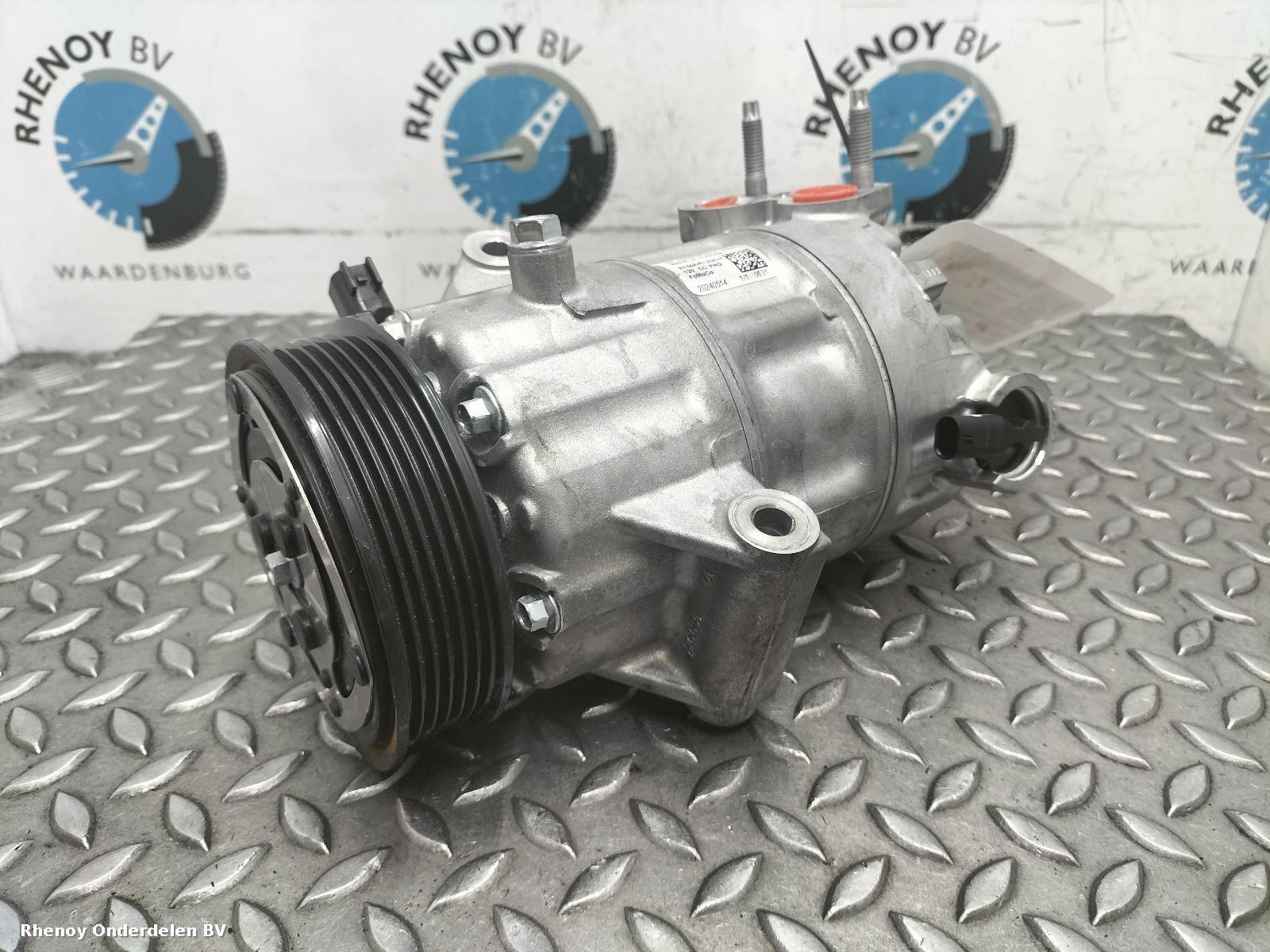 Bekijk Auto-onderdeel AIRCO COMPRESSOR / AIRCOPOMP FORD KUGA 2024