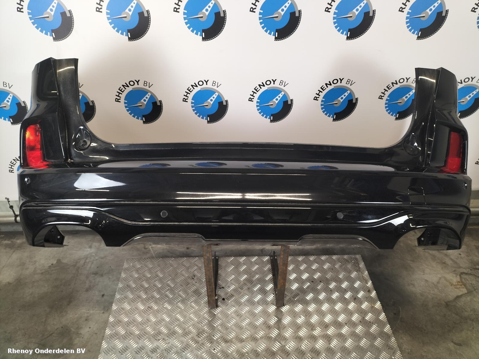Bekijk Auto-onderdeel BUMPER ACHTER FORD KUGA 2024