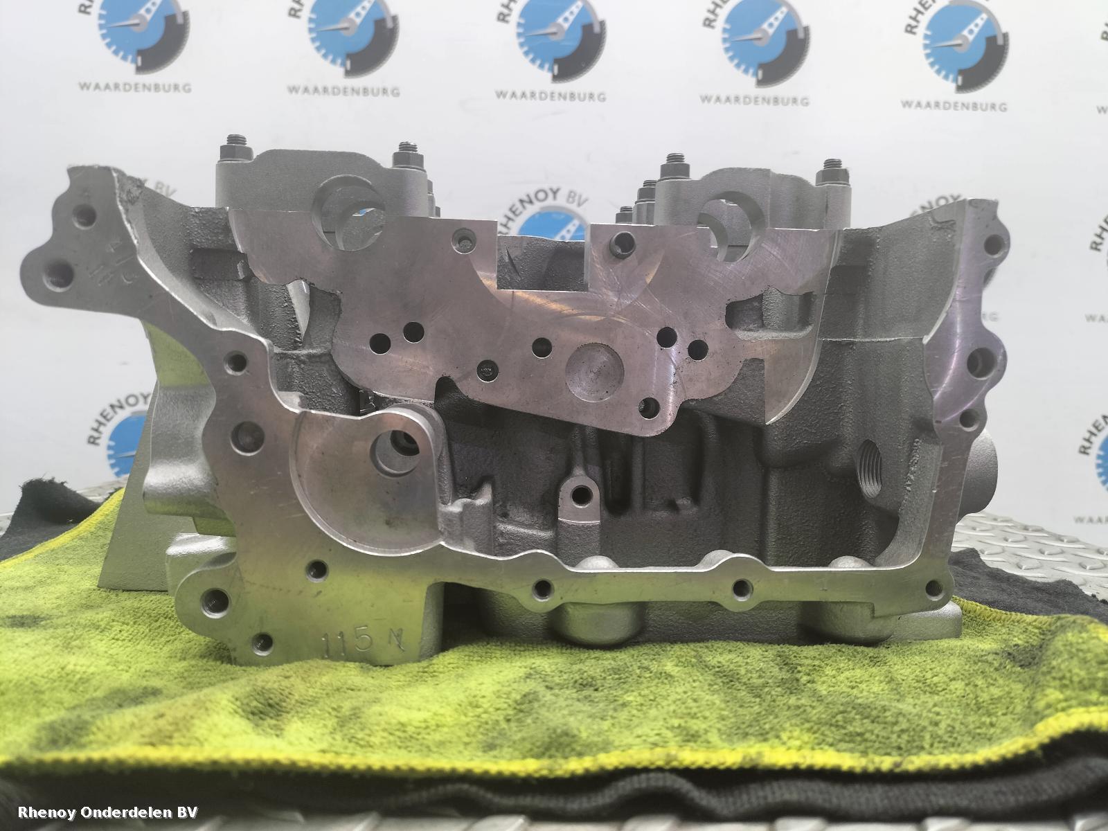 View Auto part CILINDERKOP VOLKSWAGEN GOLF 2002