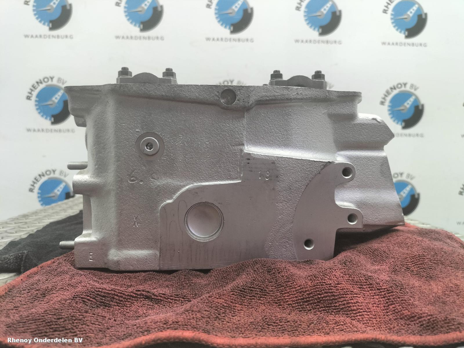 View Auto part CILINDERKOP VOLKSWAGEN GOLF 2002