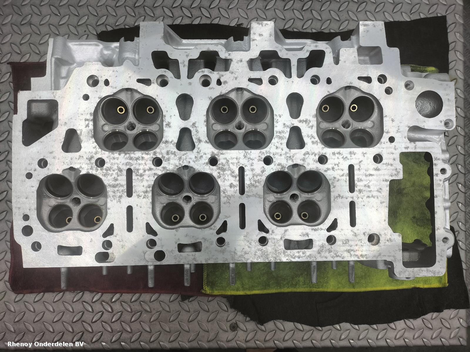View Auto part CILINDERKOP VOLKSWAGEN GOLF 2002