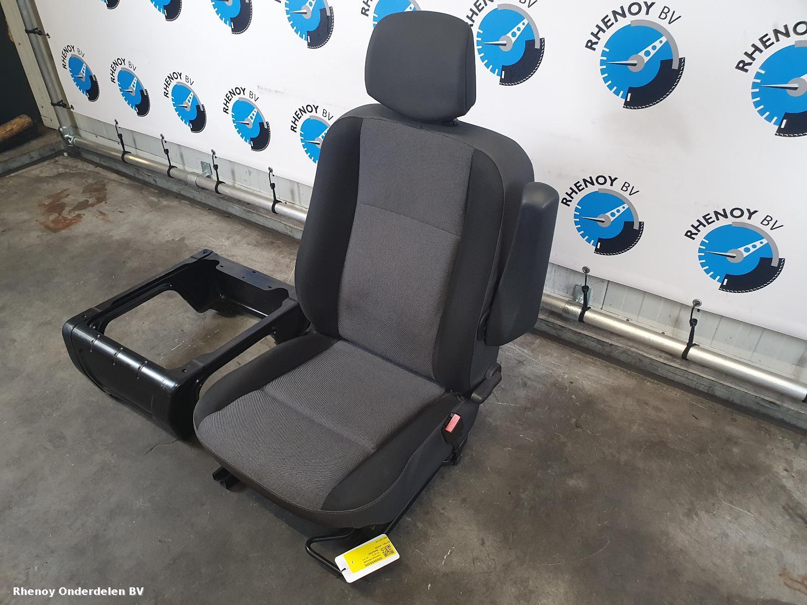 View Auto part STOEL VOOR RENAULT MASTER 2019