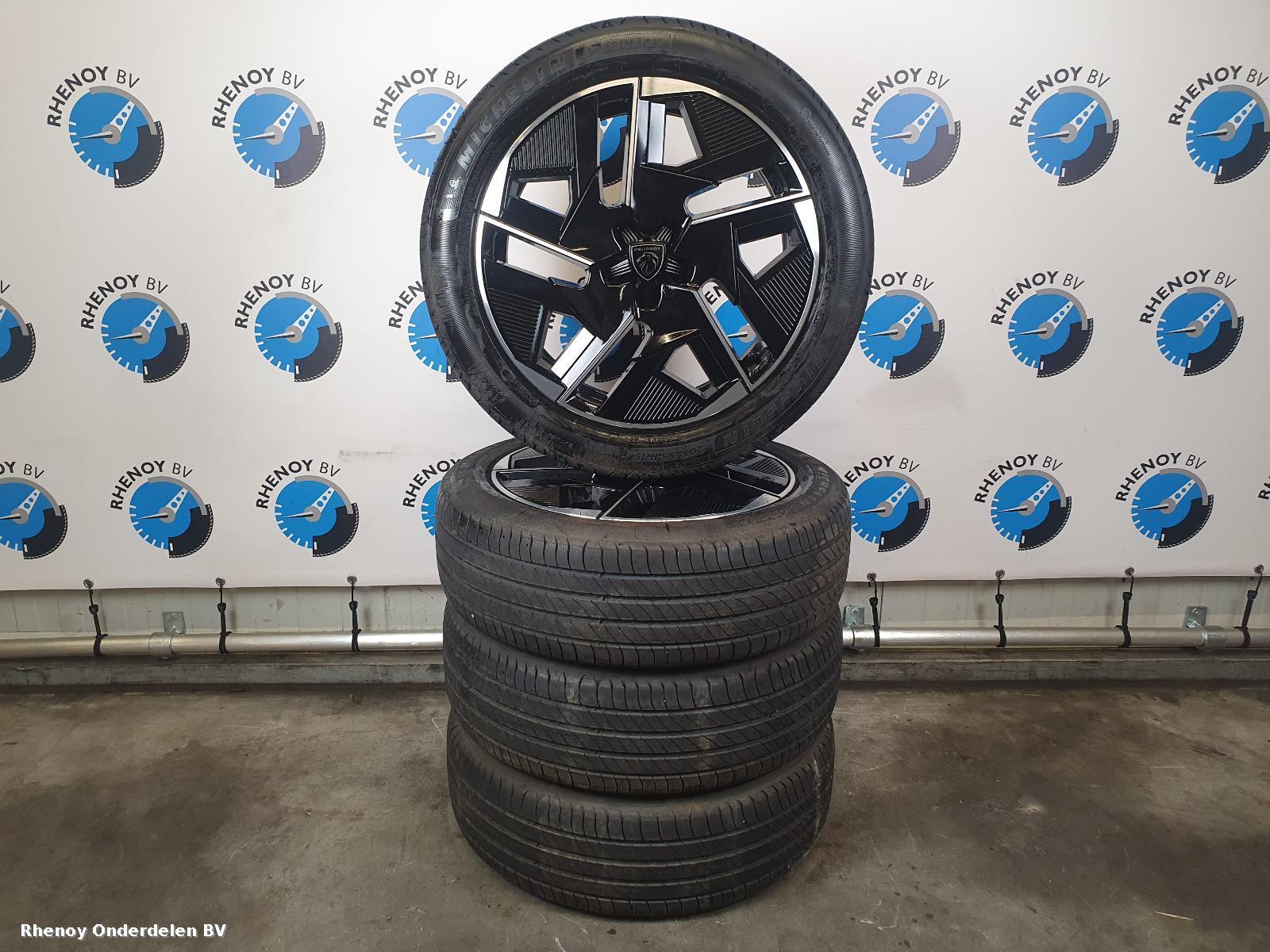 Bekijk Auto-onderdeel VELGEN SET PEUGEOT 408 2024