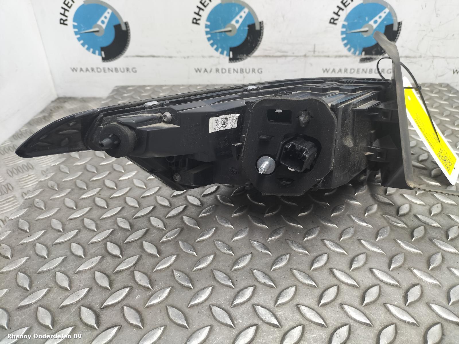 View Auto part ACHTERLICHT R PEUGEOT 408 2024