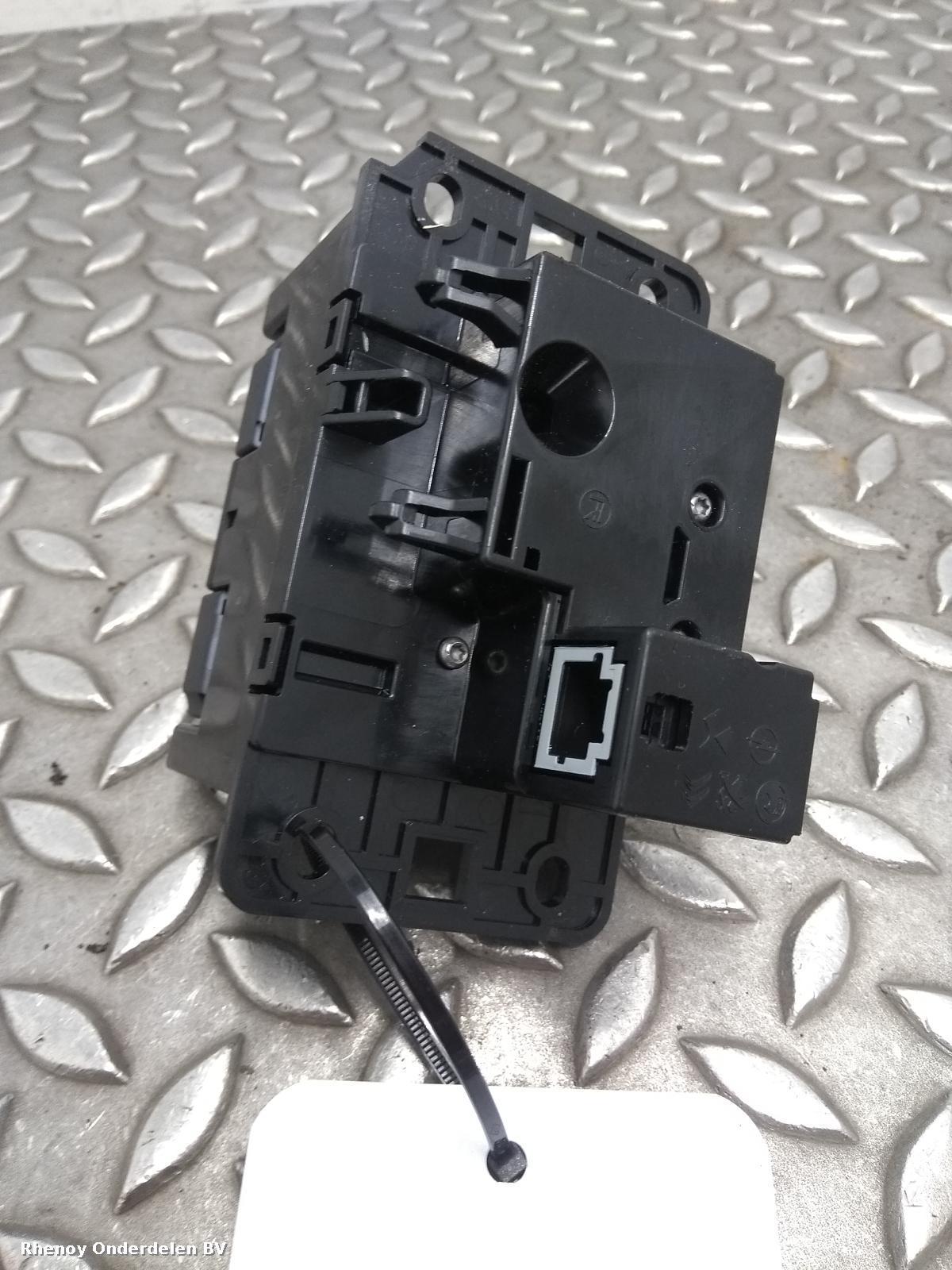 View Auto part VERSNELLINGSPOOK PEUGEOT 408 2024