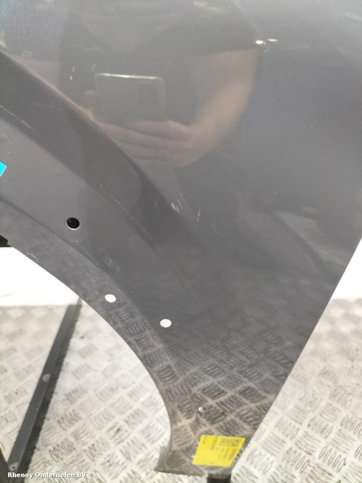 View Auto part VOORSCHERM L PEUGEOT 208 2025