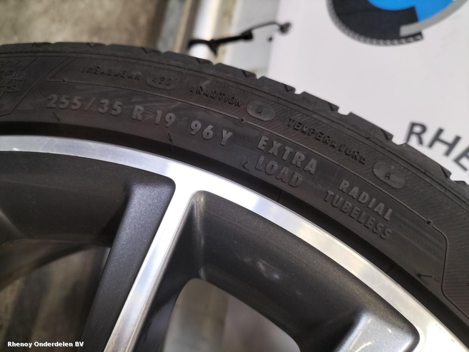 View Auto part VELG MERCEDES C CLASS 2015