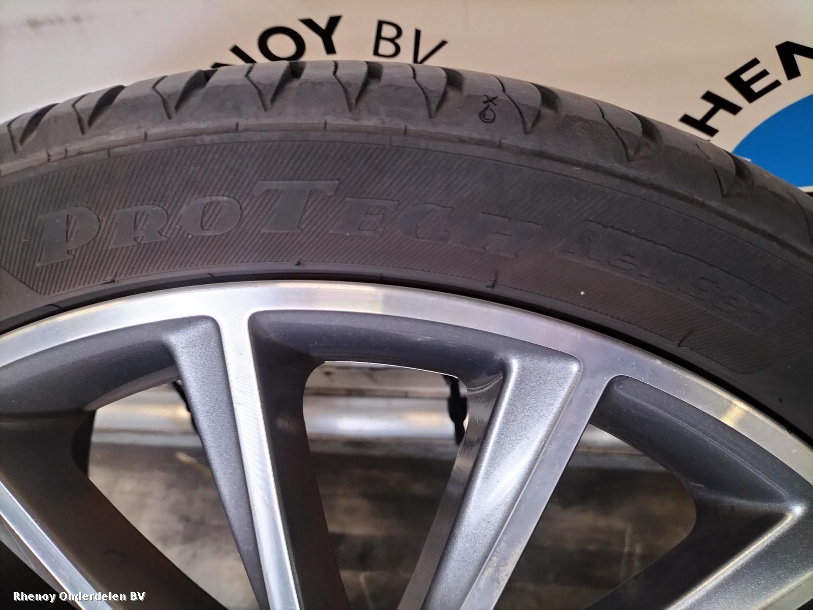View Auto part VELG MERCEDES C CLASS 2015