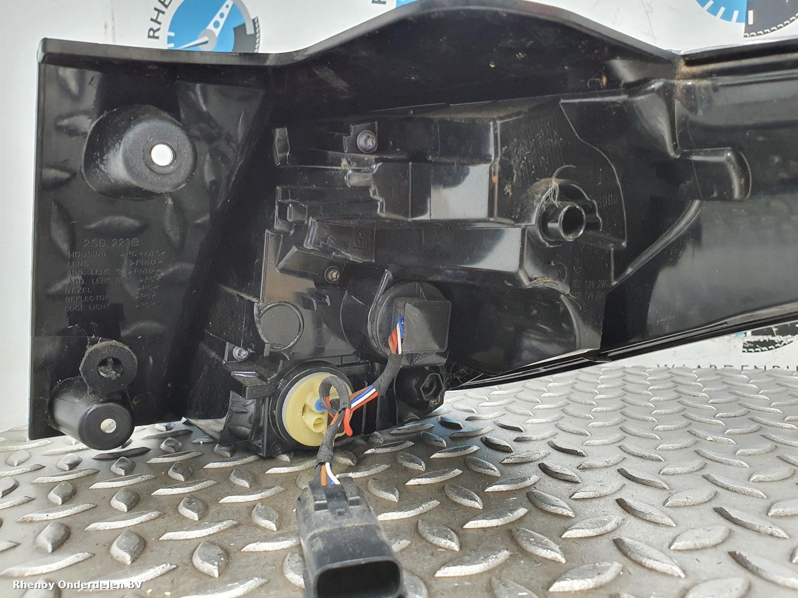 View Auto part ACHTERLICHT L OPEL / VAUXHALL CROSSLAND 2023