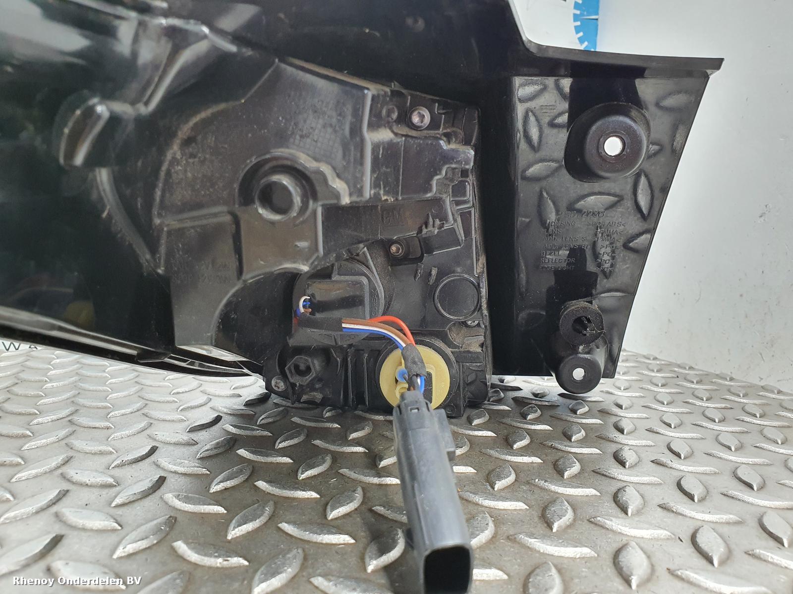 View Auto part ACHTERLICHT R OPEL / VAUXHALL CROSSLAND 2023