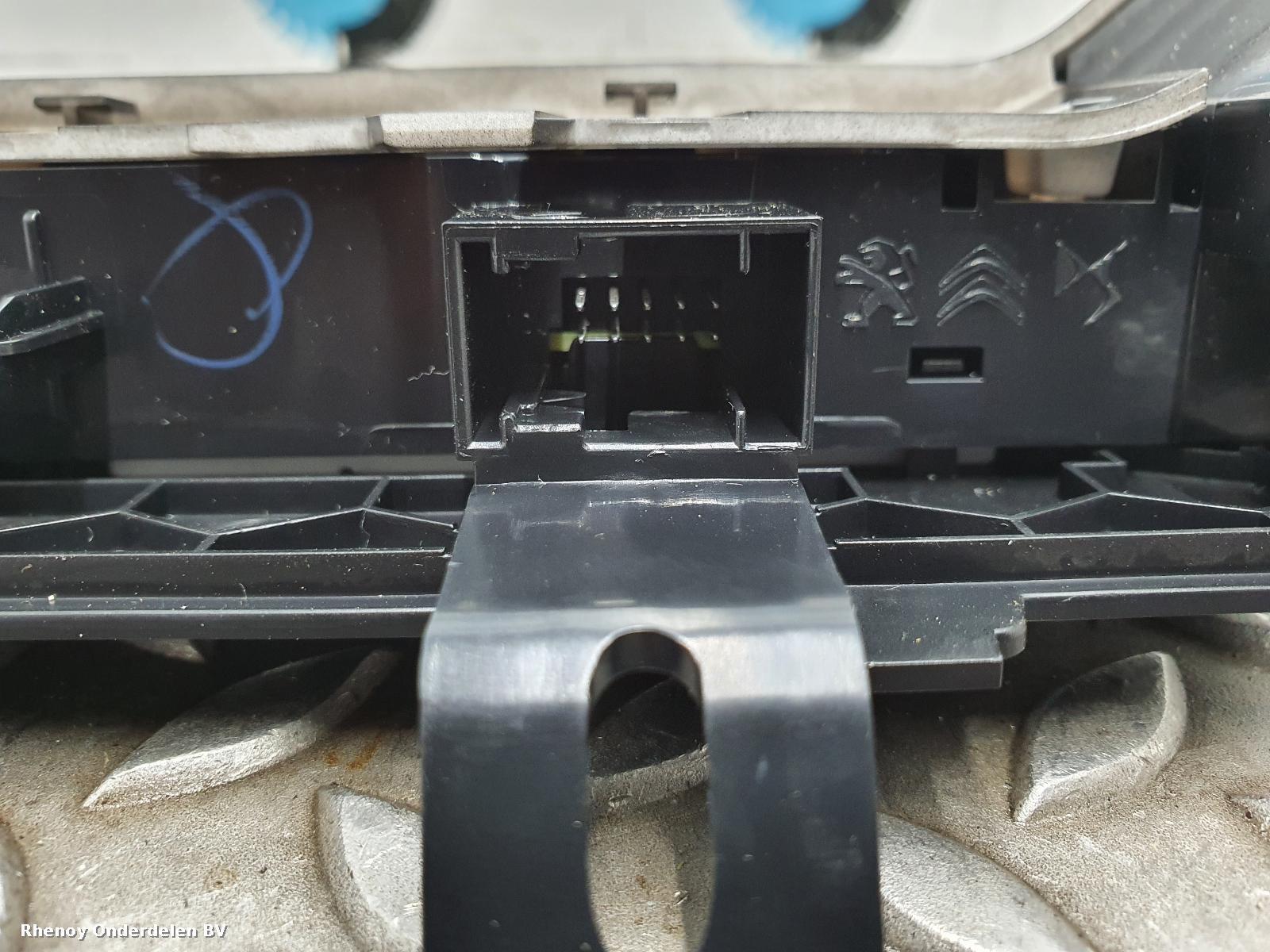 View Auto part NAVIGATIE PEUGEOT 208 2025