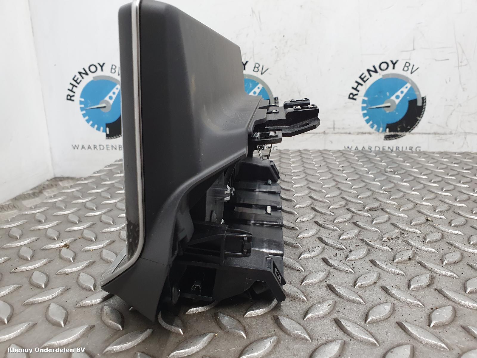 View Auto part NAVIGATIE PEUGEOT 208 2025