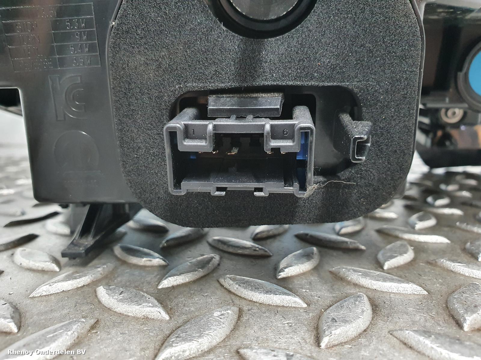 View Auto part ACHTERLICHT R PEUGEOT 208 2025