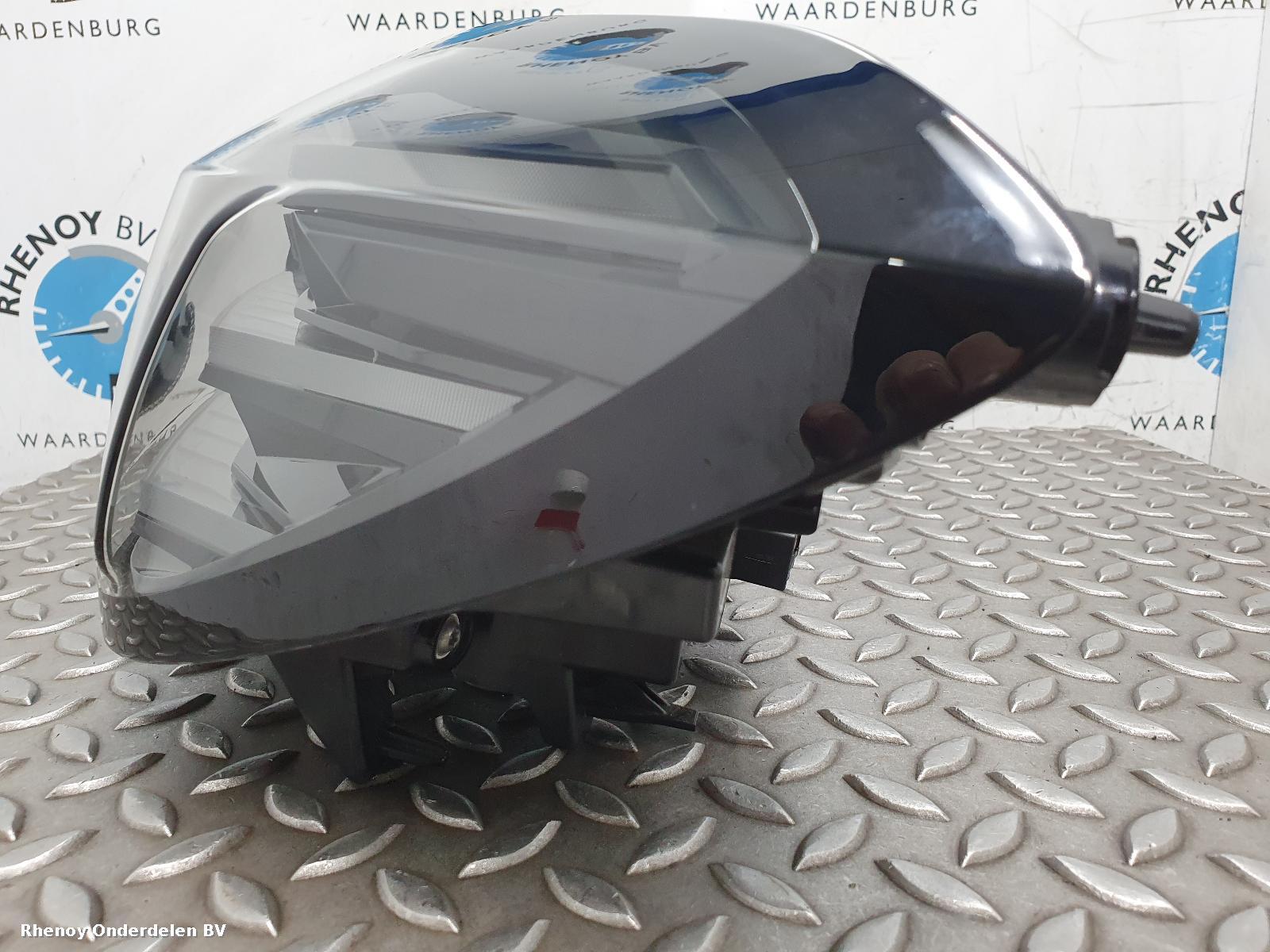 View Auto part ACHTERLICHT R PEUGEOT 208 2025