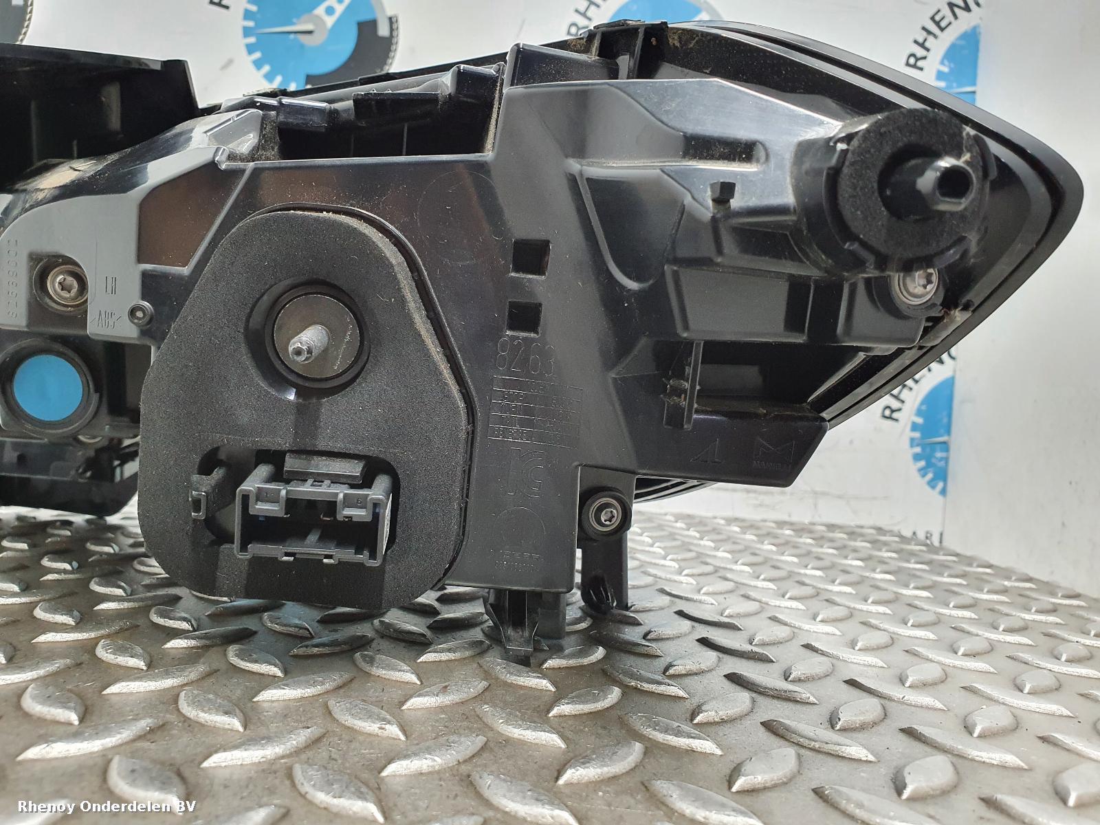 View Auto part ACHTERLICHT L PEUGEOT 208 2025