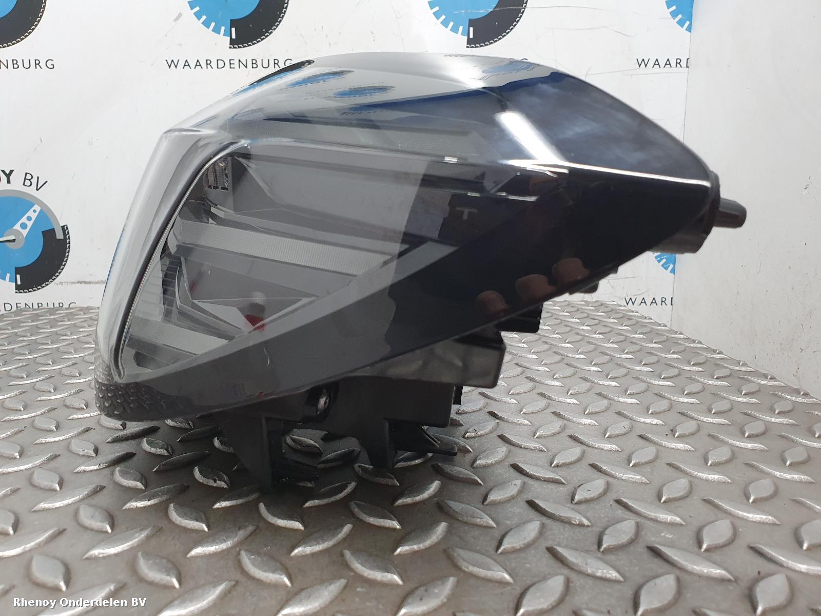 View Auto part ACHTERLICHT R PEUGEOT 208 2025