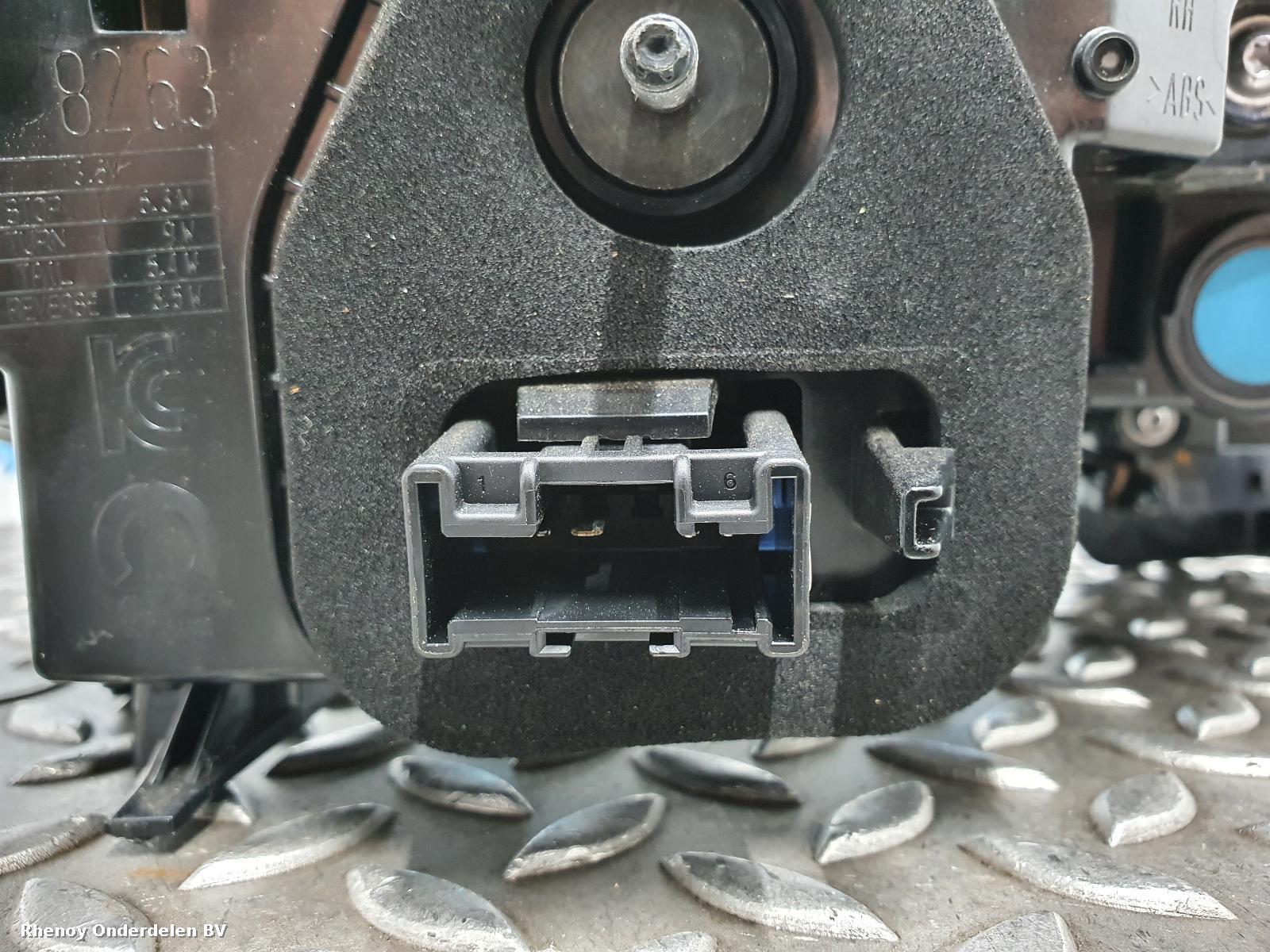 View Auto part ACHTERLICHT R PEUGEOT 208 2025