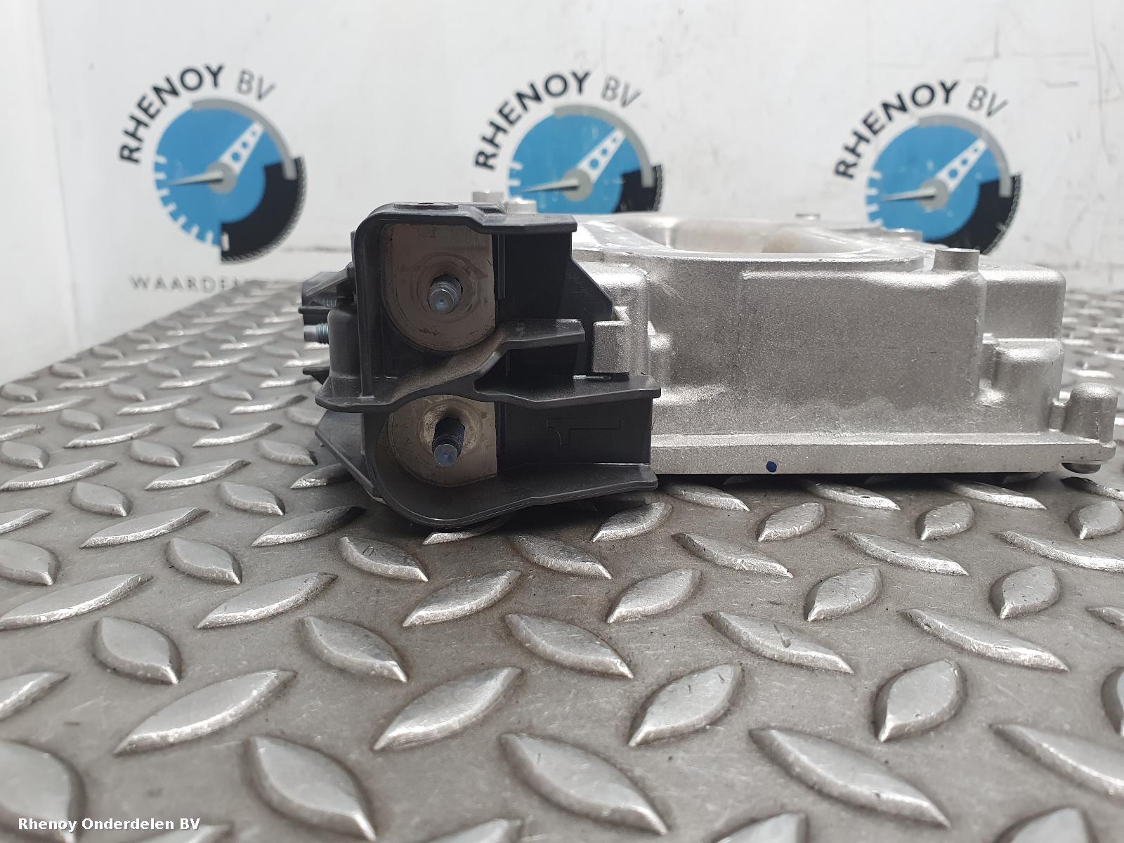 View Auto part EV / HYBRIDE ELEKTRONISCHE OMVORMER PEUGEOT 208 2025