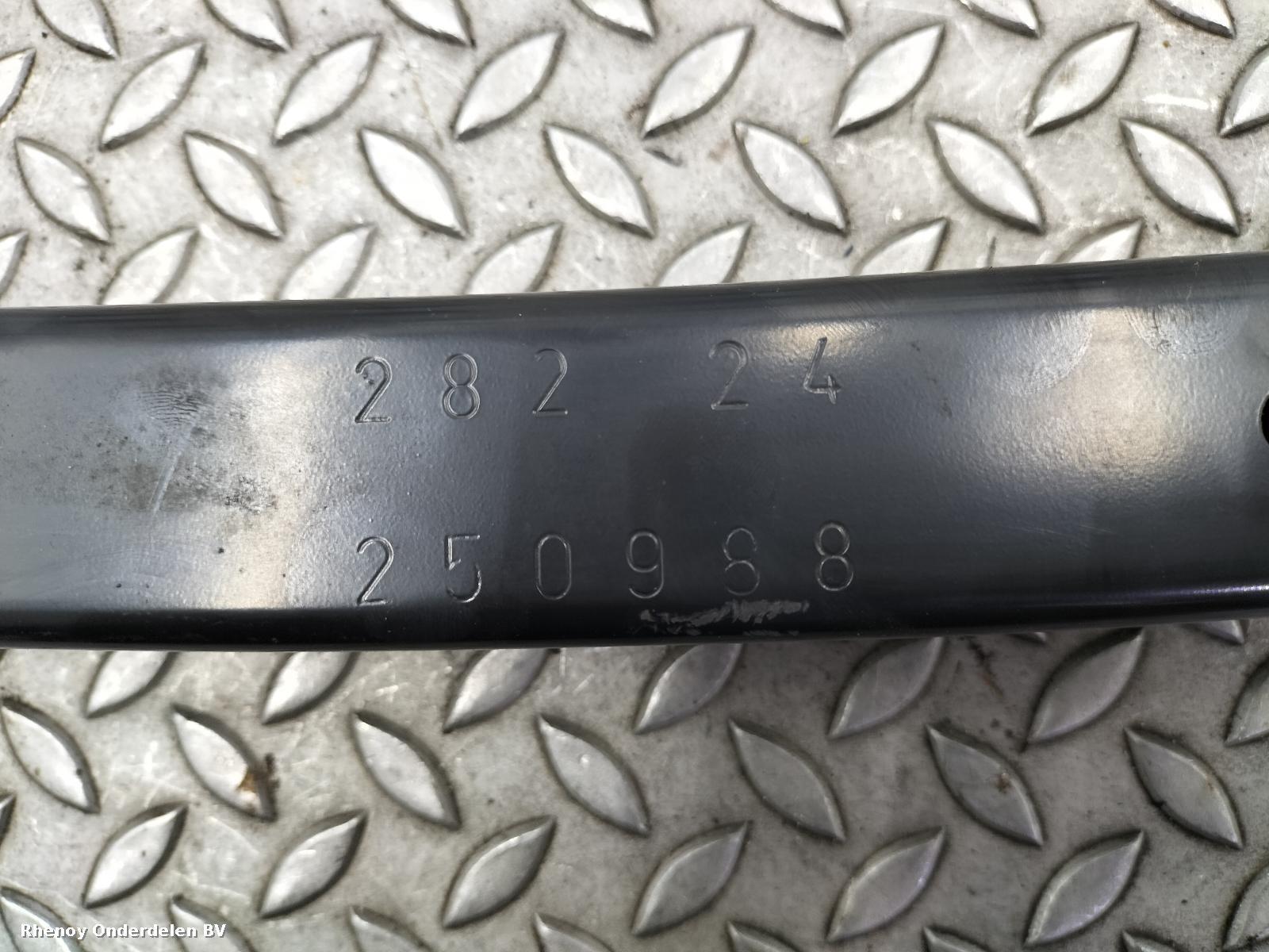 View Auto part VOORBUMPER BALK NISSAN QASHQAI 2024