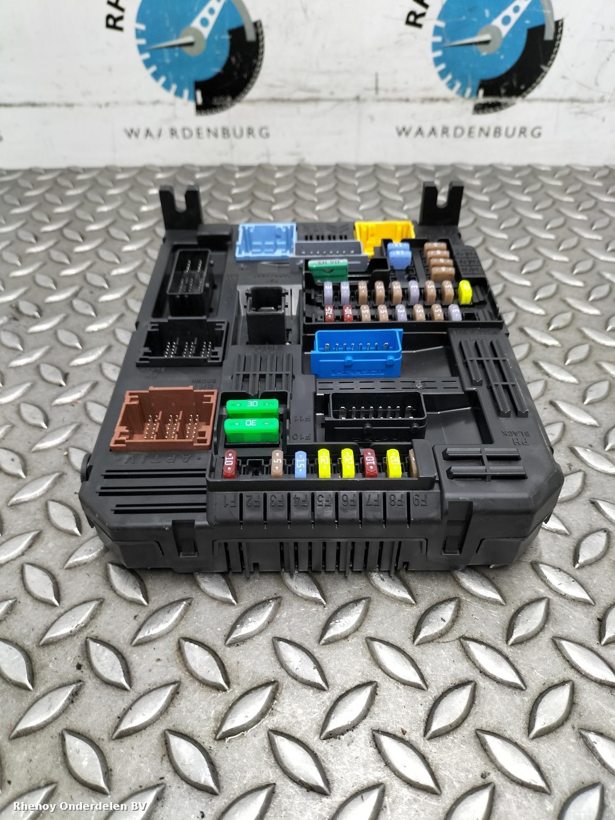 View Auto part Fuse Box VAUXHALL / OPEL CORSA 2023