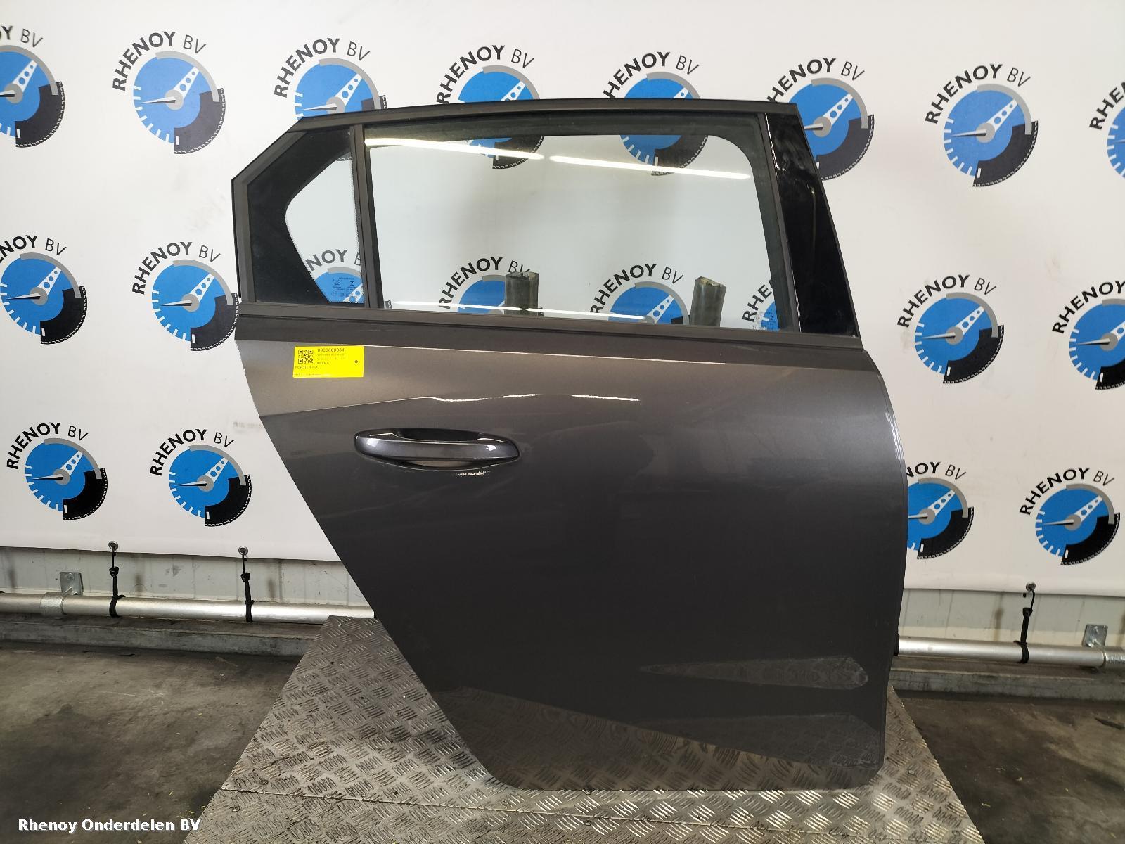 Bekijk Auto-onderdeel PORTIER RA  OPEL / VAUXHALL ASTRA 2023