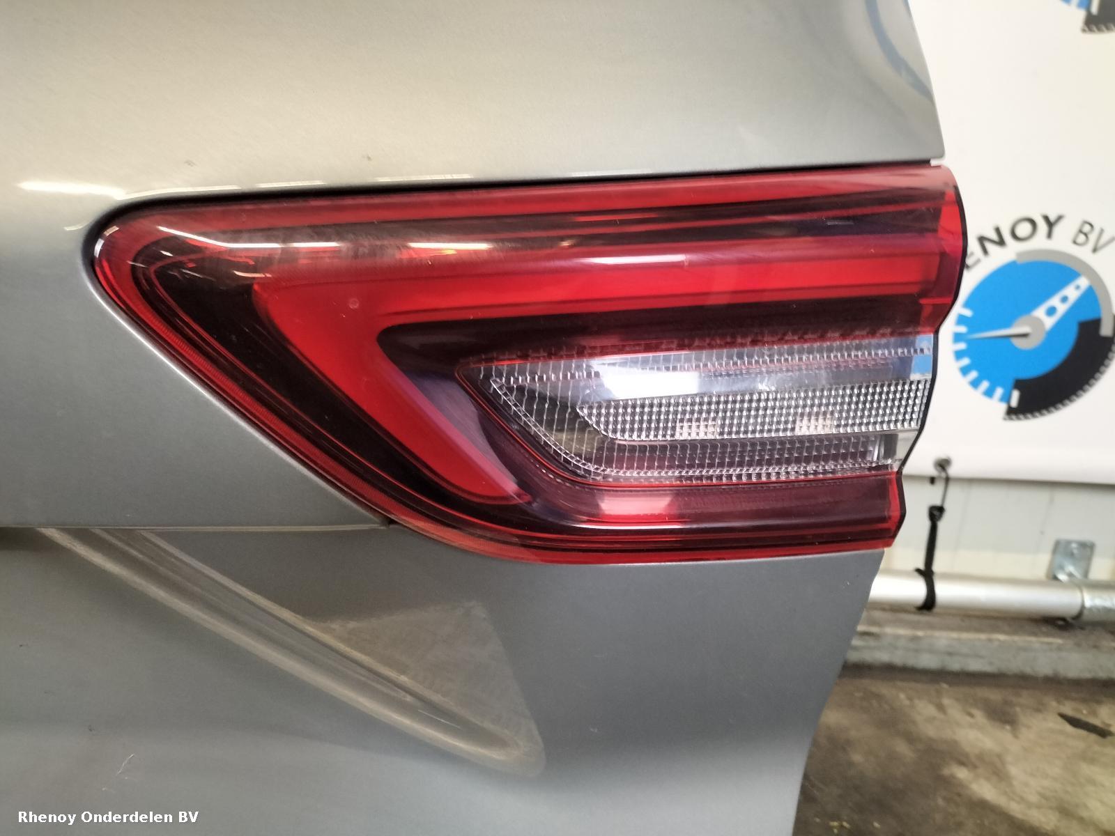 Bekijk Auto-onderdeel ACHTERLICHT R FORD KUGA 2024